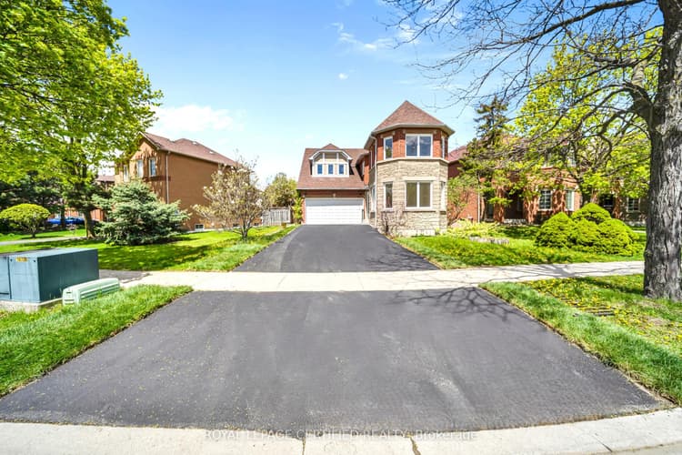 5016 Natkarni Crescent