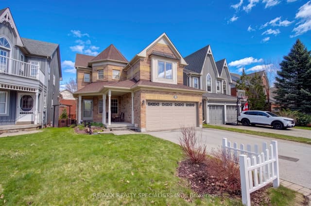 Detached at 6960 Historic Trail, Mississauga, ON L5W 1C2