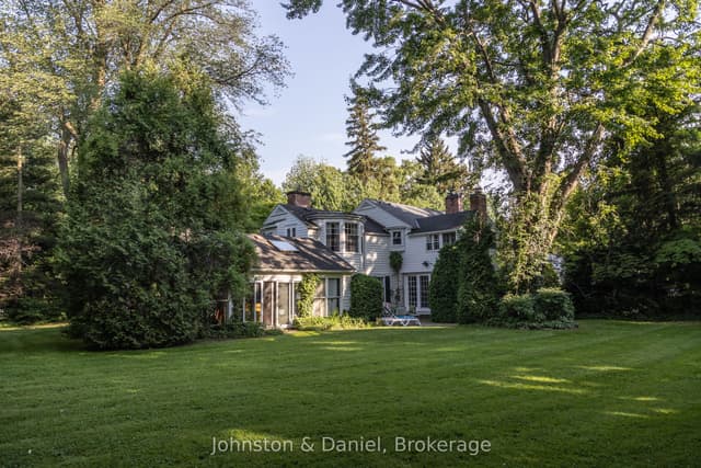 Detached at 217 Butler Street, Niagara-on-the-Lake, ON L0S 1J0