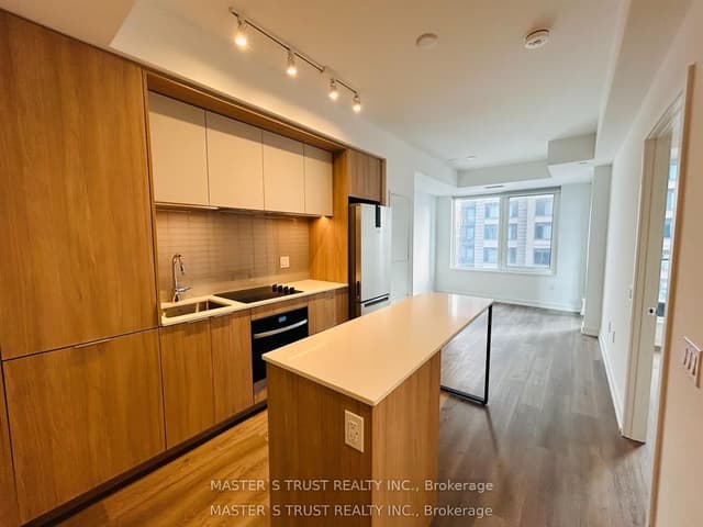 Condo Apartment at 395 Square One Drive 2007, Mississauga, ON L5B 0P6