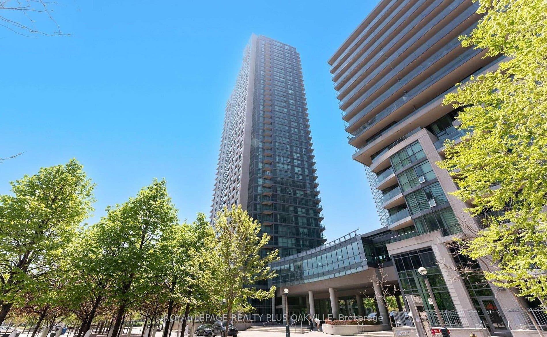 Suite 2807 · Floor 28, Unit 2807 · 215 Fort York Blvd