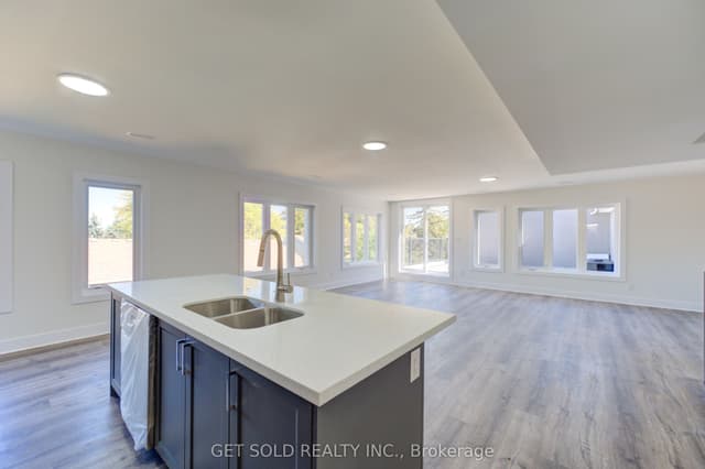 Condo Apartment at 6701 Thorold Stone Road 11, Niagara Falls, ON L2J 1B3