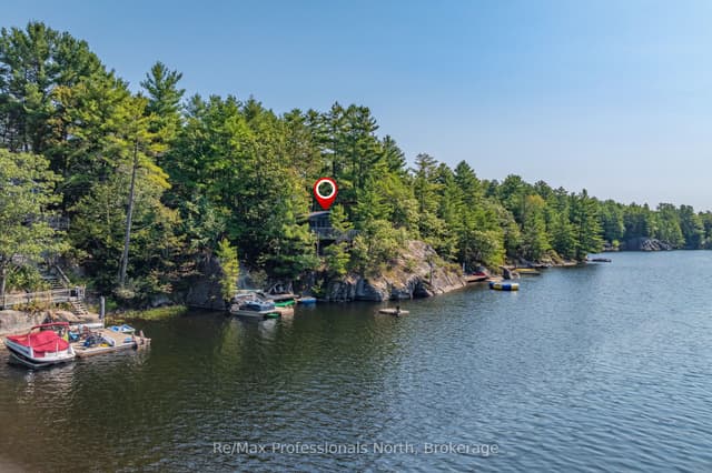 Detached at 1118 Tomingas Road, Gravenhurst, ON P1P 0G3