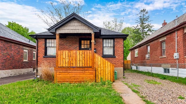 Detached at 494 Highbury Avenue N, London East, ON N5W 4K4