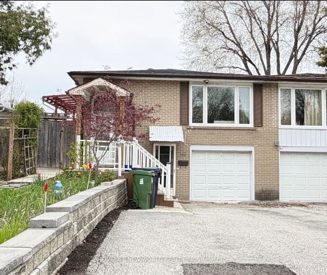 Semi-Detached at 120 Hollyberry Trail Basement, Toronto, ON M2H 2P1, Toronto C15
