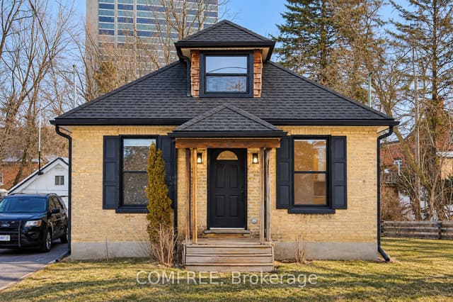 Detached at 2 Esson Street, Kitchener, ON N2M 2T9