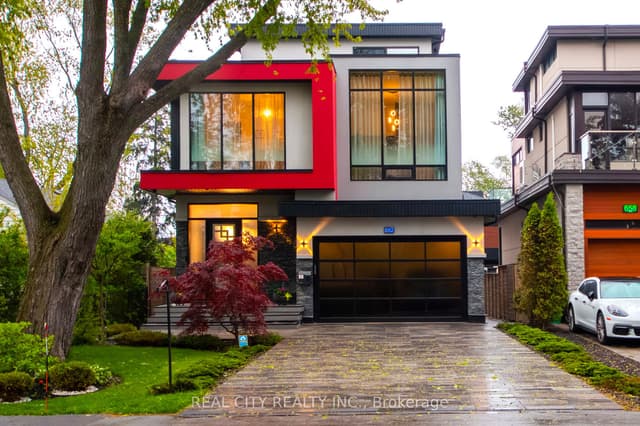 Detached at 662 Byngmount Avenue, Mississauga, ON L5G 1R4
