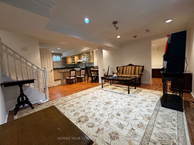 Detached at 198 Stephen Street Basement, Richmond Hill, ON L4C 5P1