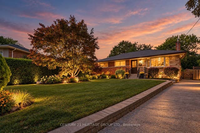 Detached at 509 Walnut Crescent, Burlington, ON L7N 2V9