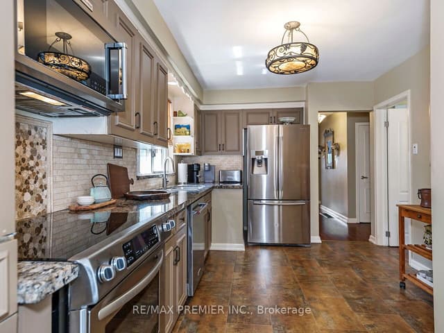 Detached at 2894 Weston Road, Toronto, ON M9M 2S5, Toronto W05