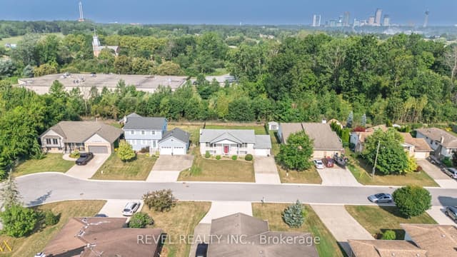 Detached at 3641 Rapids View Drive, Niagara Falls, ON L2G 7M8
