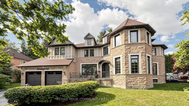 Detached at 25 Guinevere Court, Richmond Hill, ON L4C 0P7