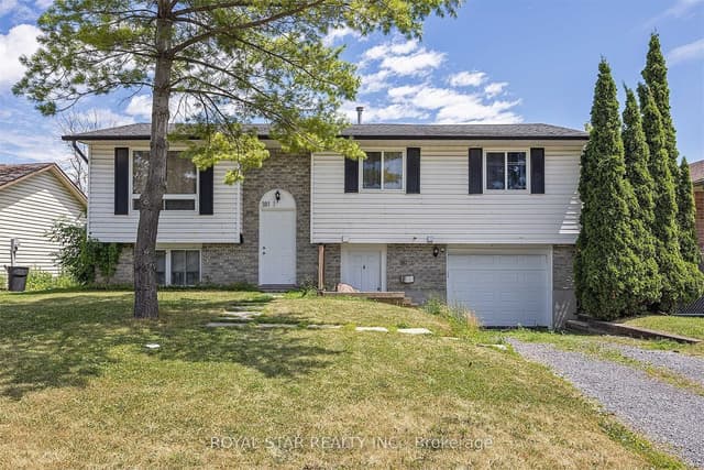 Detached at 181 Wilson Street, Kingston, ON K7K 5Y1