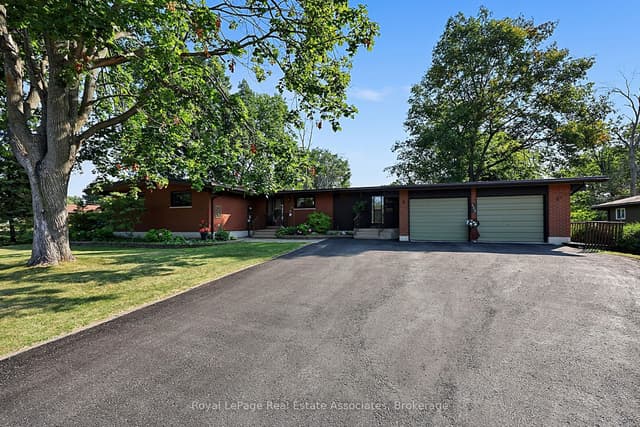 Detached at 408 Mooney Crescent, Orillia, ON L3V 6R4