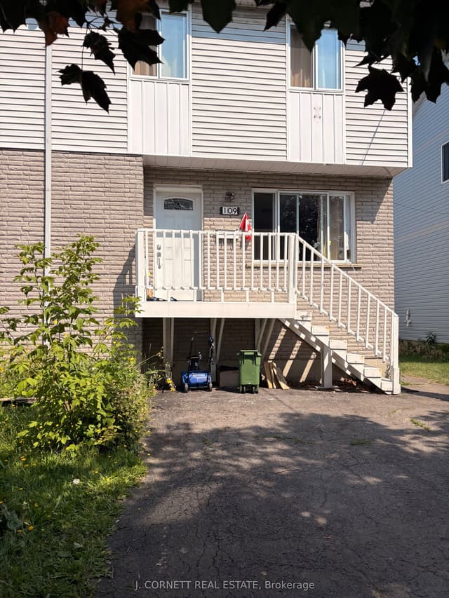 Semi-Detached at 109 Eleventh Avenue E, Cornwall, ON K6H 7B8