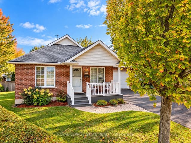 Detached at 113 Briar Glen Court, Haldimand, ON N1A 3H3