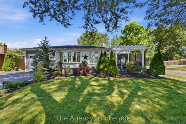 Detached at 3267 Cattell Drive, Niagara Falls, ON L2G 6N3