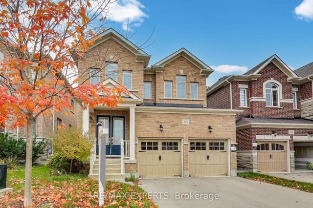 Detached at 216 Butternut Ridge Trail, Aurora, ON L4G 3P1