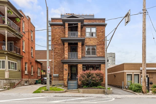Triplex at 455 Metcalfe Street, Ottawa Centre, ON K2P 1T1