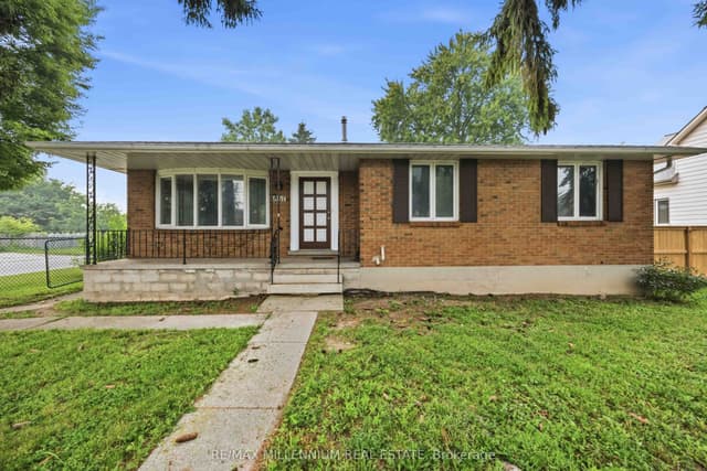 Detached at 867 Wellington Street, Sarnia, ON N7T 1J4