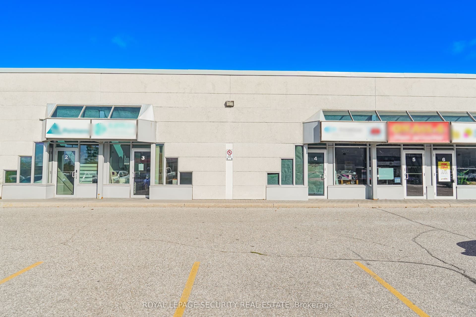 Unit 3, Unit 3 · 17817 Leslie St