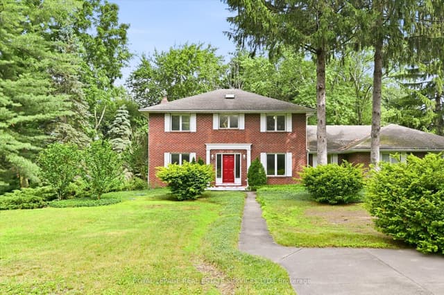 Detached at 683 Canboro Road, Pelham, ON L0S 1C0