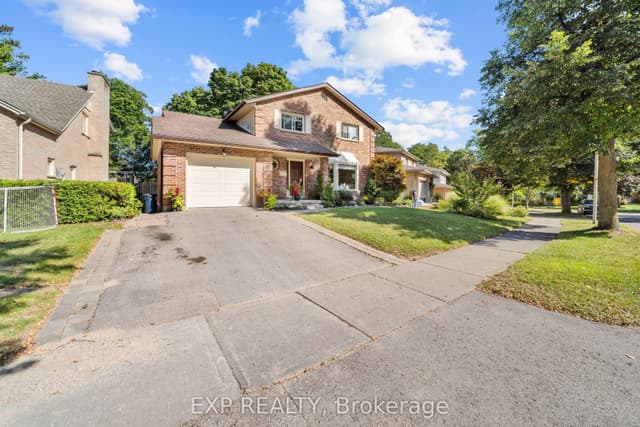 Detached at 662 Grand View Avenue, London South, ON N6K 3G6