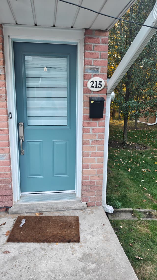 Condo Townhouse at 2110 Cleaver Avenue 215, Burlington, ON L7M 3Z3