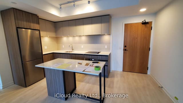 Condo Apartment at 7950 Bathurst Street 210, Vaughan, ON L4J 0L4