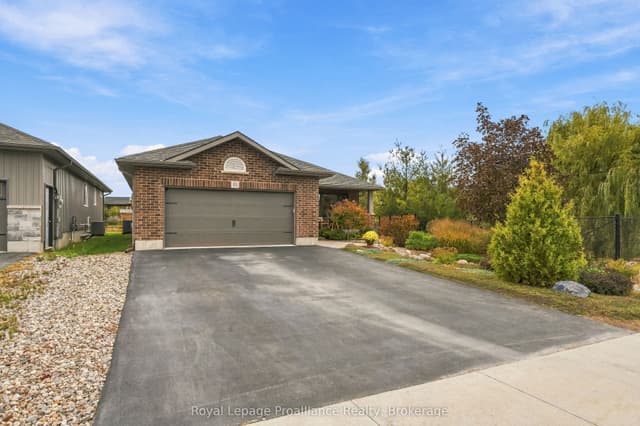 Detached at 31 Ambrosia Terrace, Quinte West, ON K8V 0G7