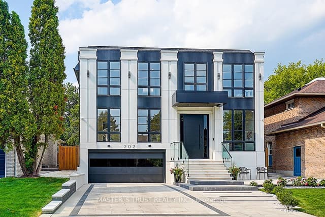 Detached at 202 Carlton Road, Markham, ON L3R 3L8