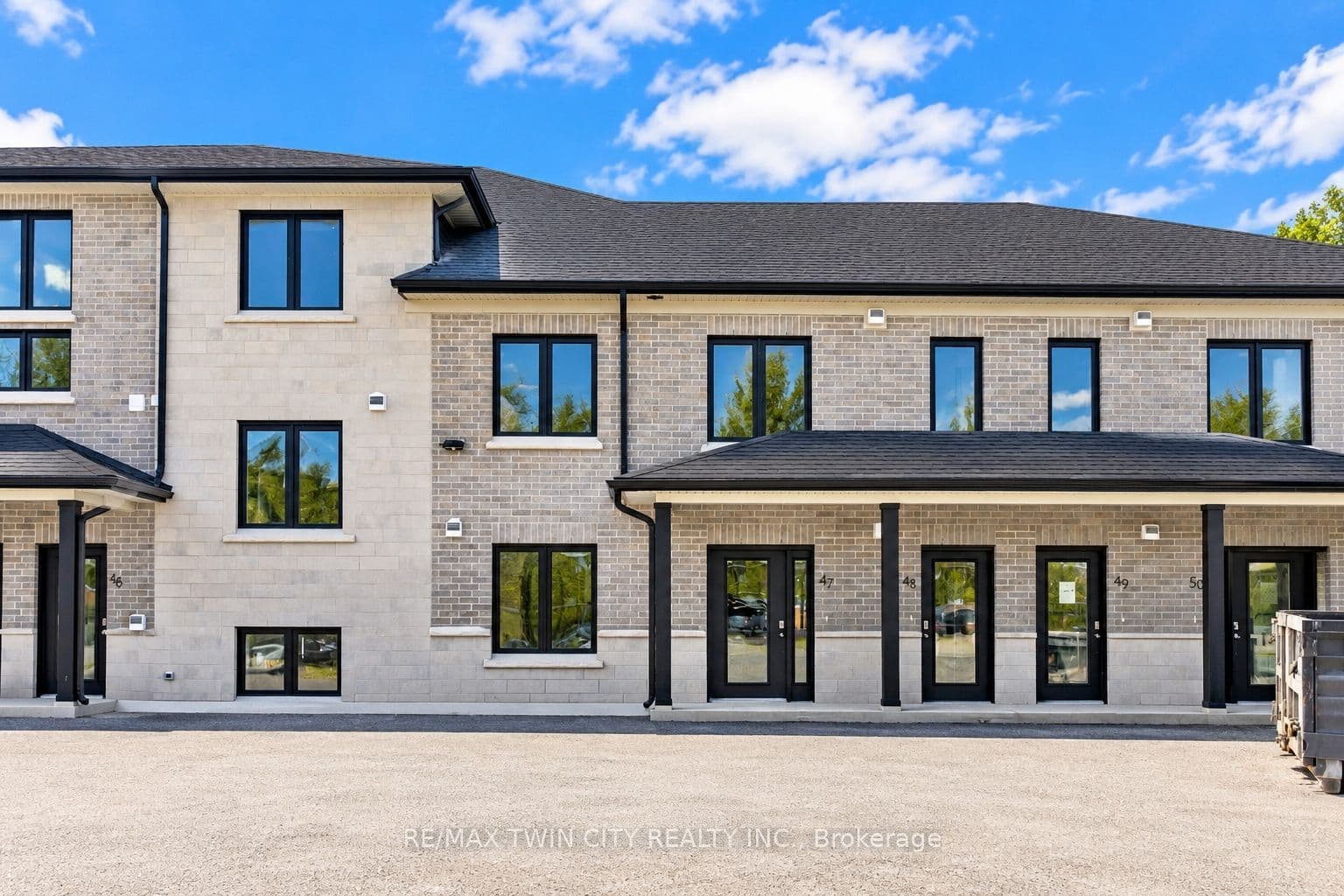 Suite 47, Unit 47 · 3202 Vivian Line