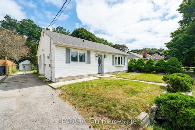 Detached at 1079 Deta Road, Mississauga, ON L5E 2R6