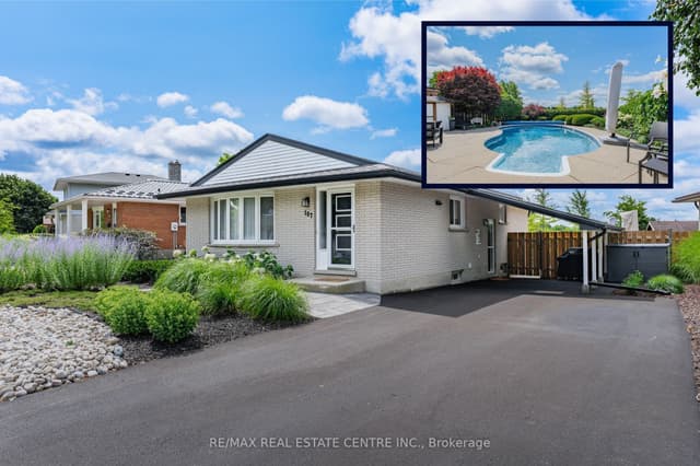 Detached at 107 Laurentian Drive, Kitchener, ON N2E 1C3