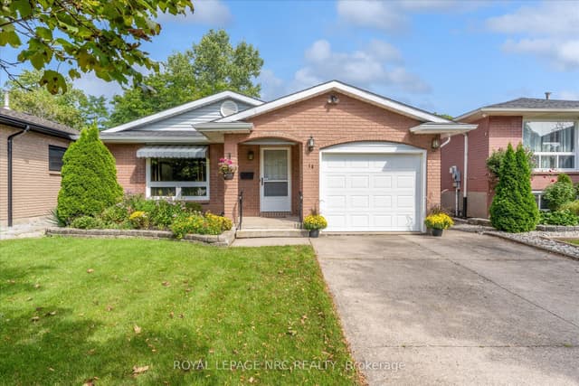 Detached at 14 Andrea Drive, St. Catharines, ON L2S 3N7