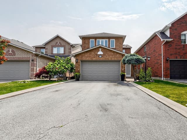 Detached at 5812 Sidmouth Street, Mississauga, ON L5V 2K3