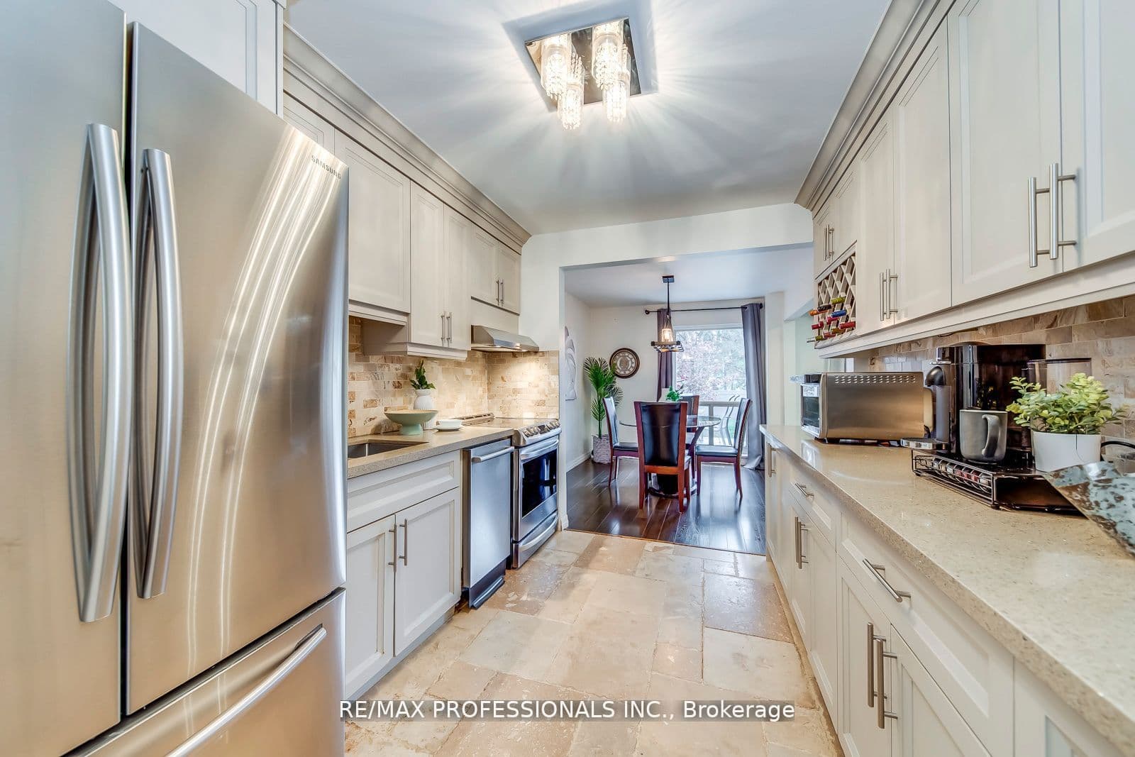 Suite 51, Unit 51 · 4345 Bloor St W
