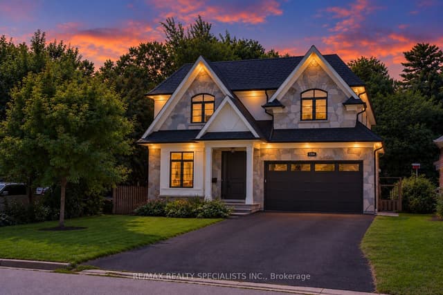Detached at 1534 Trotwood Avenue, Mississauga, ON L5G 3Z9