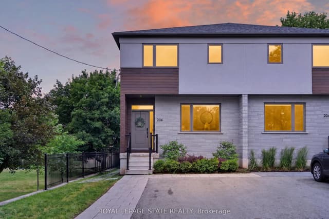 Semi-Detached at 206 Canada Street, Hamilton, ON L8P 1P6
