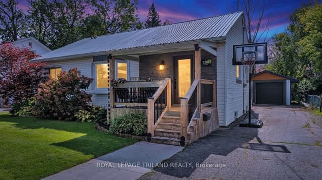 Detached at 205 Erie Street, St. Thomas, ON N5R 2N7