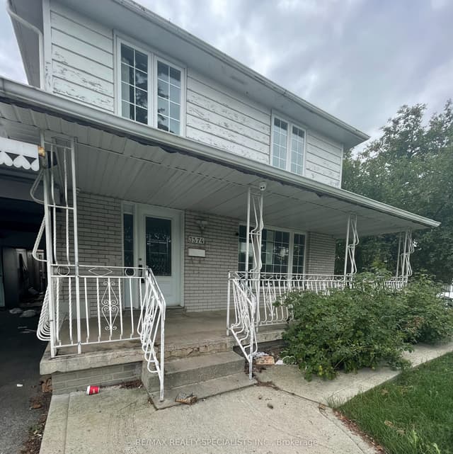 Semi-Detached at 3374 Morning Star Drive, Mississauga, ON L4T 1X8