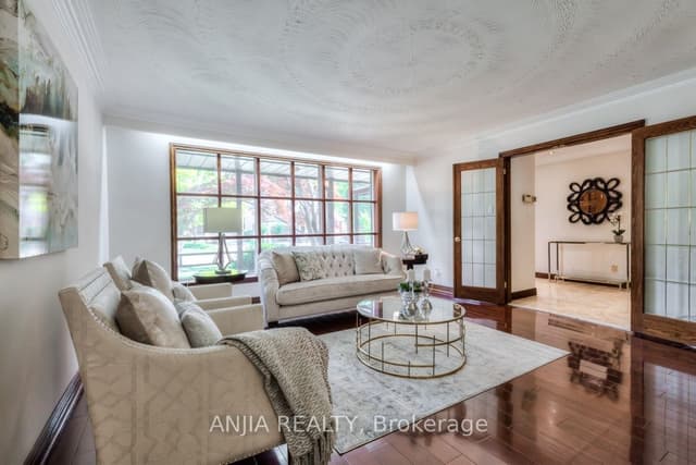Detached at 17 Ealing Drive, Toronto, ON M2L 2R4, Toronto C12