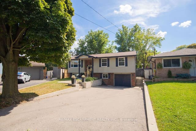 Detached at 57 Valery Court, Hamilton, ON L9C 2W2