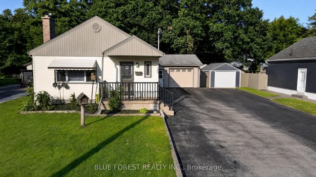 Duplex at 140 Highbury Avenue N, London East, ON N5Z 2W4