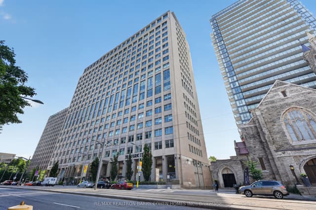 Condo Apartment at 111 St Clair Avenue W 1018, Toronto, ON M4V 1N5, Toronto C02