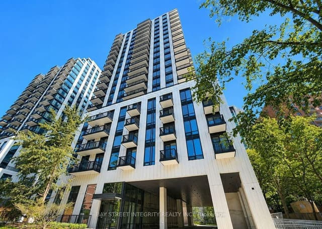 Condo Apartment at 91 Montclair Avenue 2106, Toronto, ON M5P 0B1, Toronto C03