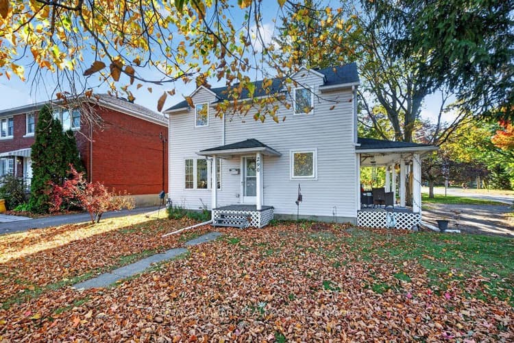 290 Woodroffe Avenue
