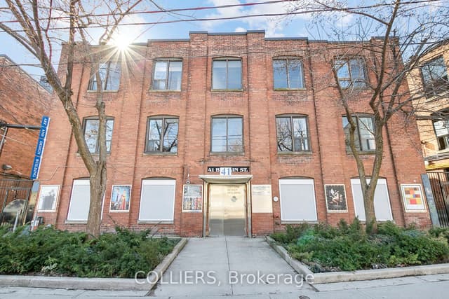 Office at 41 Britain Street, Toronto, ON M5A 2R2, Toronto C08