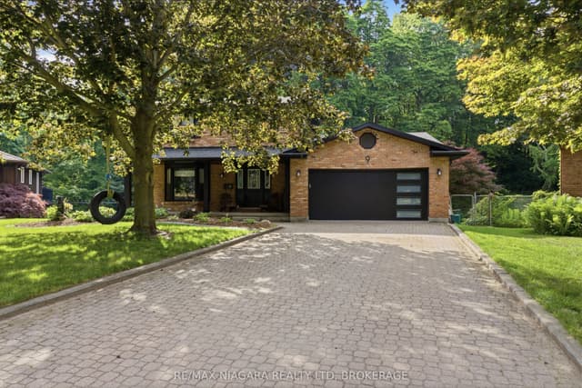 Detached at 9 Beechnut Court, Pelham, ON L0S 1E2