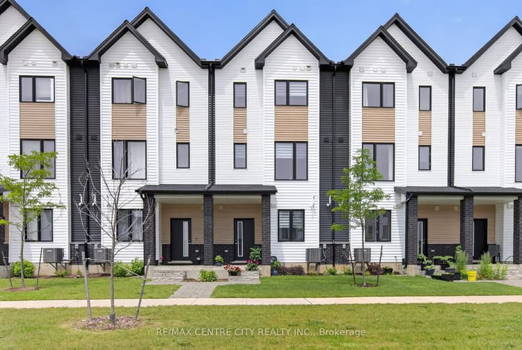 1595 Capri Crescent